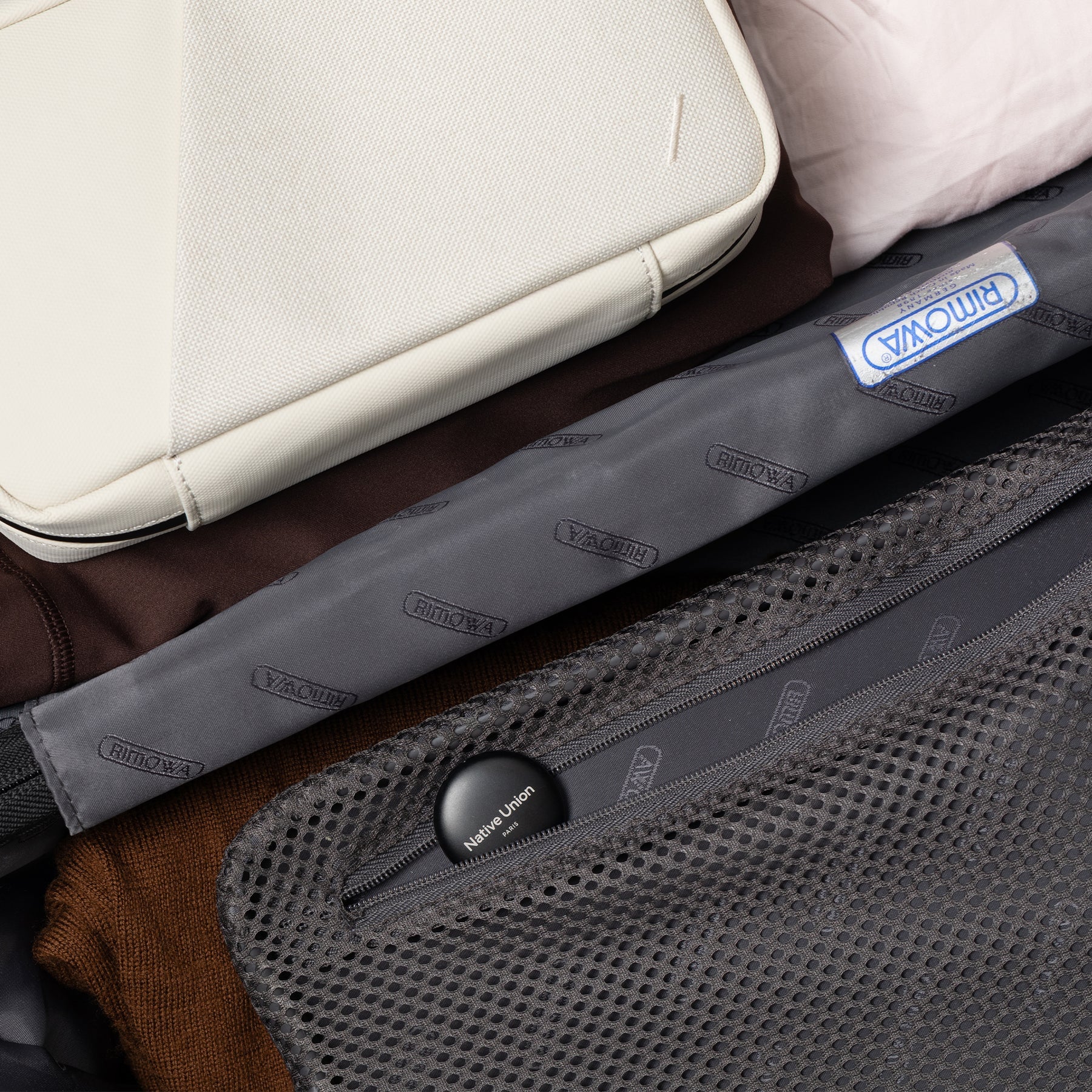 Native Union Find It Tag The Effortless Way to Keep Track of Your Valuable Belongings