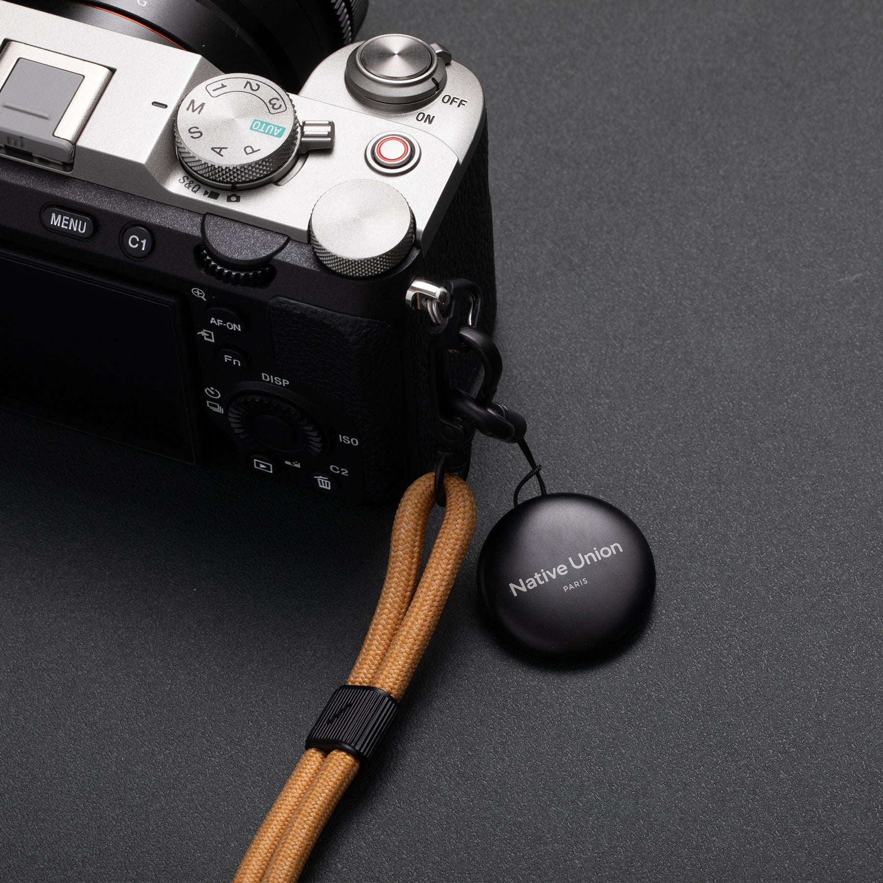 Native Union Find It Tag The Effortless Way to Keep Track of Your Valuable Belongings