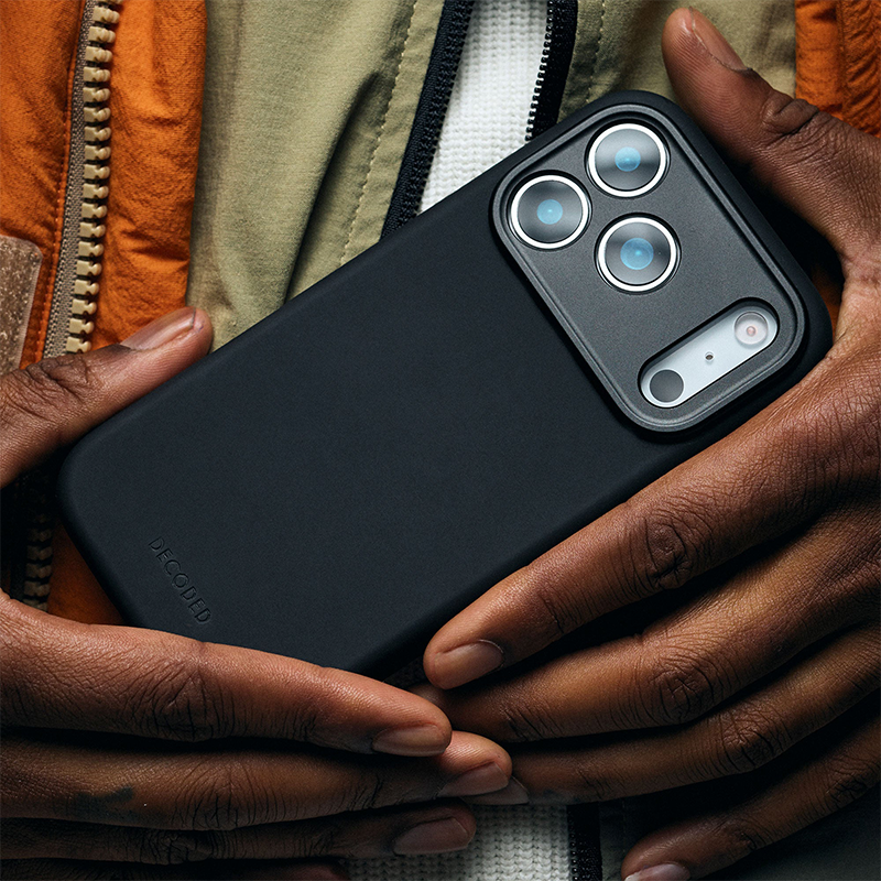 #color_Phantom Black