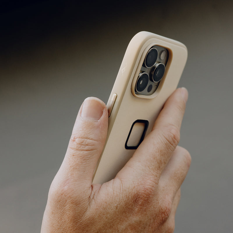 Peak Design Everyday Clarino Case iPhone 16 Pro