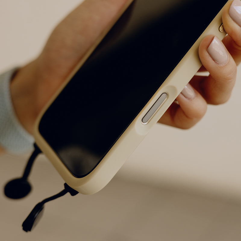 Peak Design Everyday Clarino Case iPhone 16 Pro