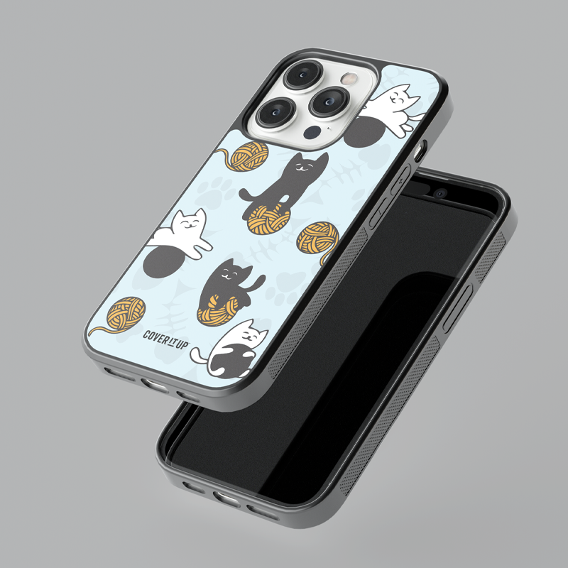 Cats Rolling in the Yarn Glass Case