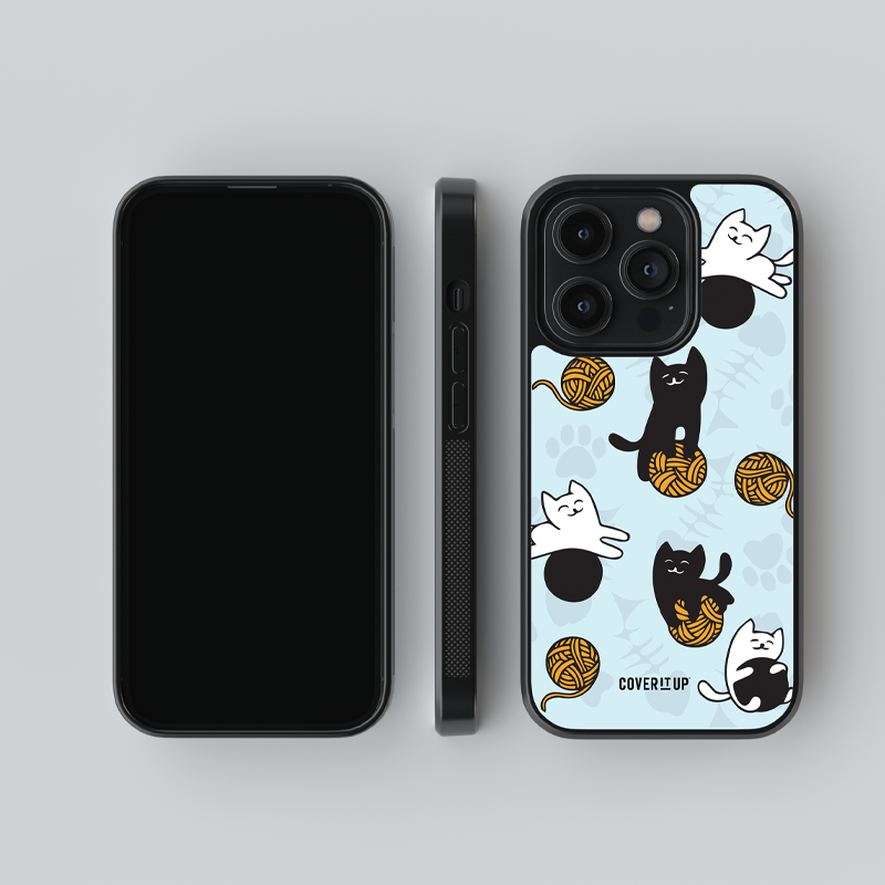 Cats Rolling in the Yarn Glass Case