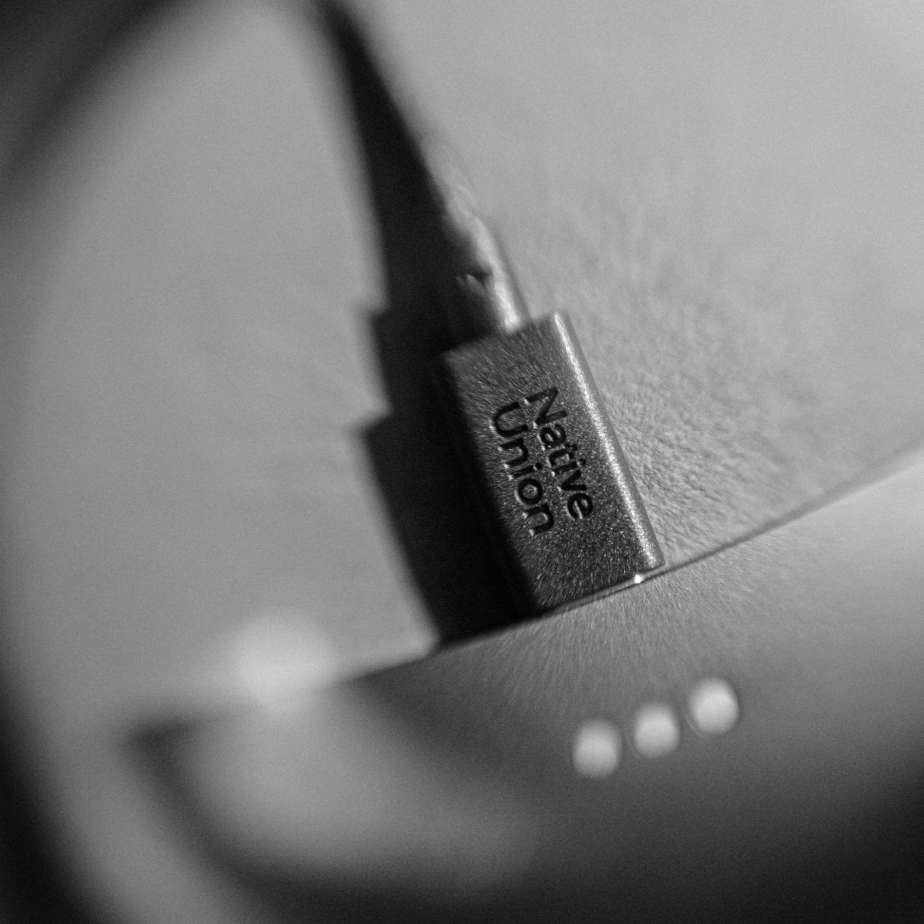 Native Union Belt Cable XL 100W (USB-C to USB-C) The extra-long 10ft / 2.4m cable to charge your devices anywhere