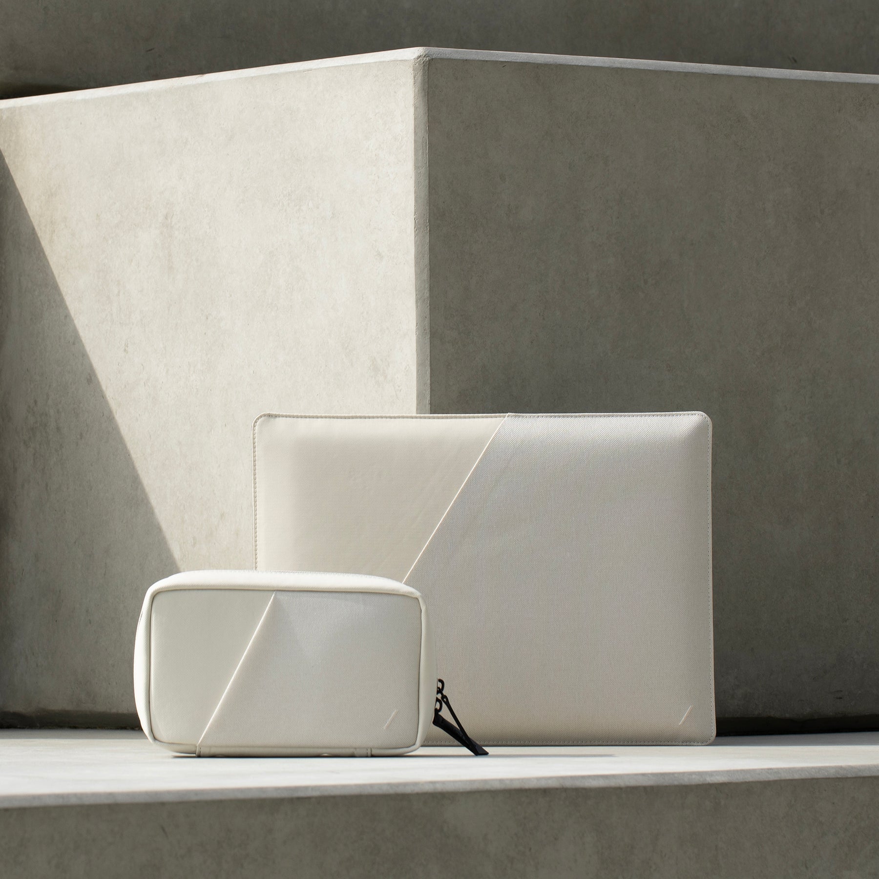 Native Union Stow Organizer