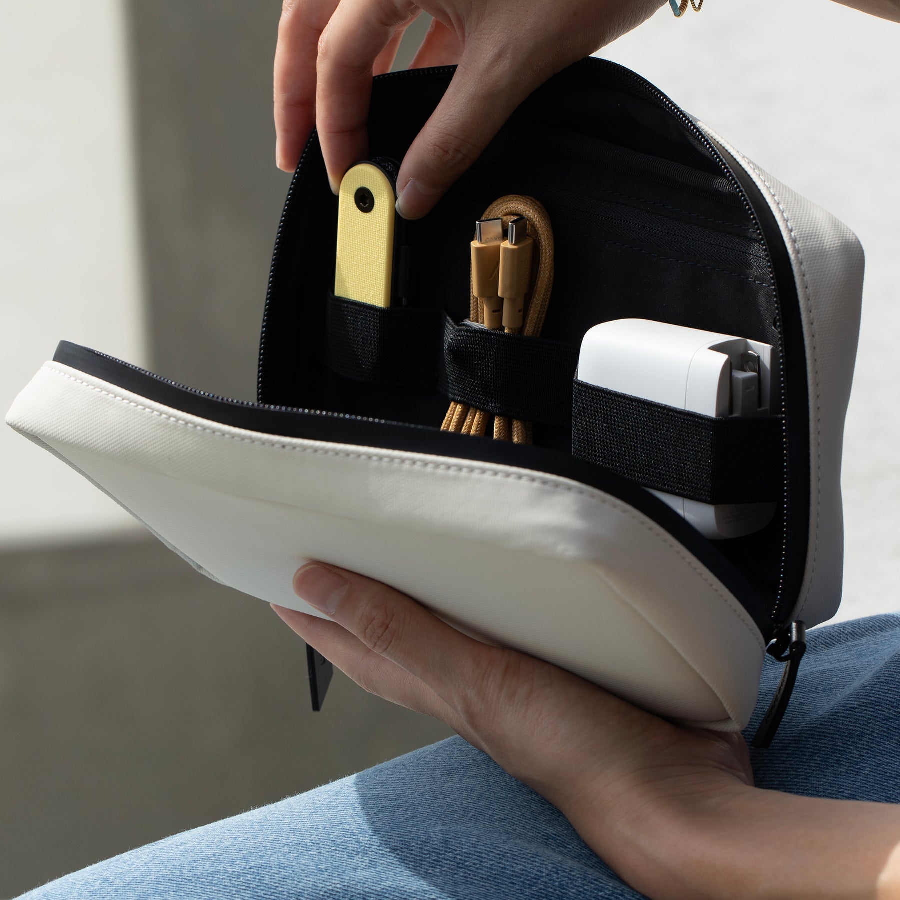 Native Union Stow Organizer