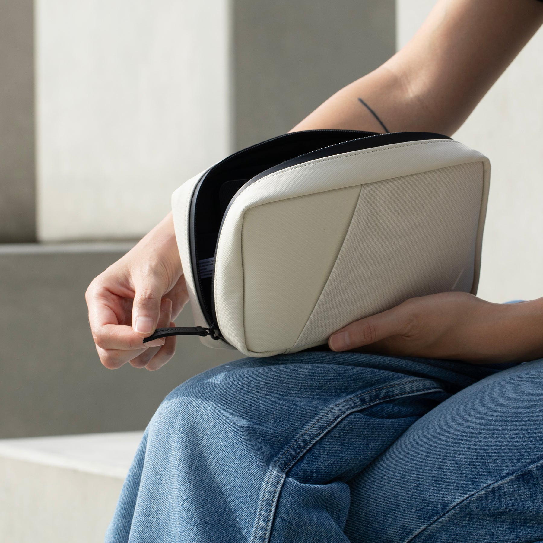 Native Union Stow Organizer