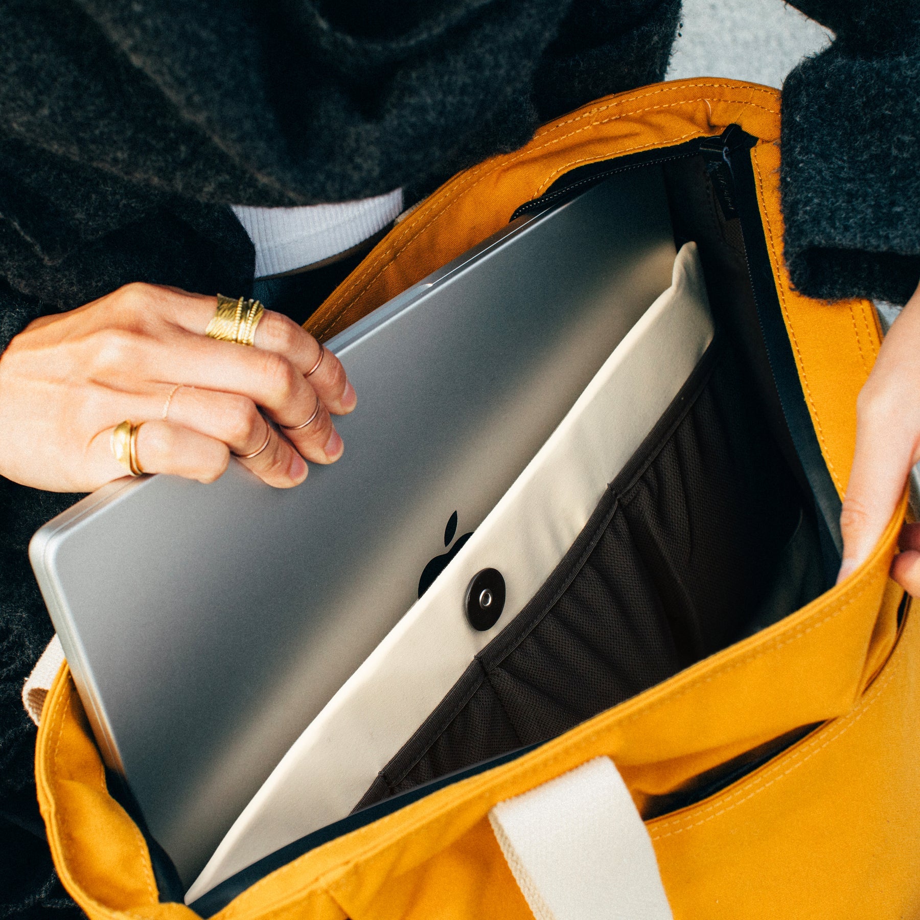 Native Union W.F.A Tote Bag Pro The go-to tote for urban carry