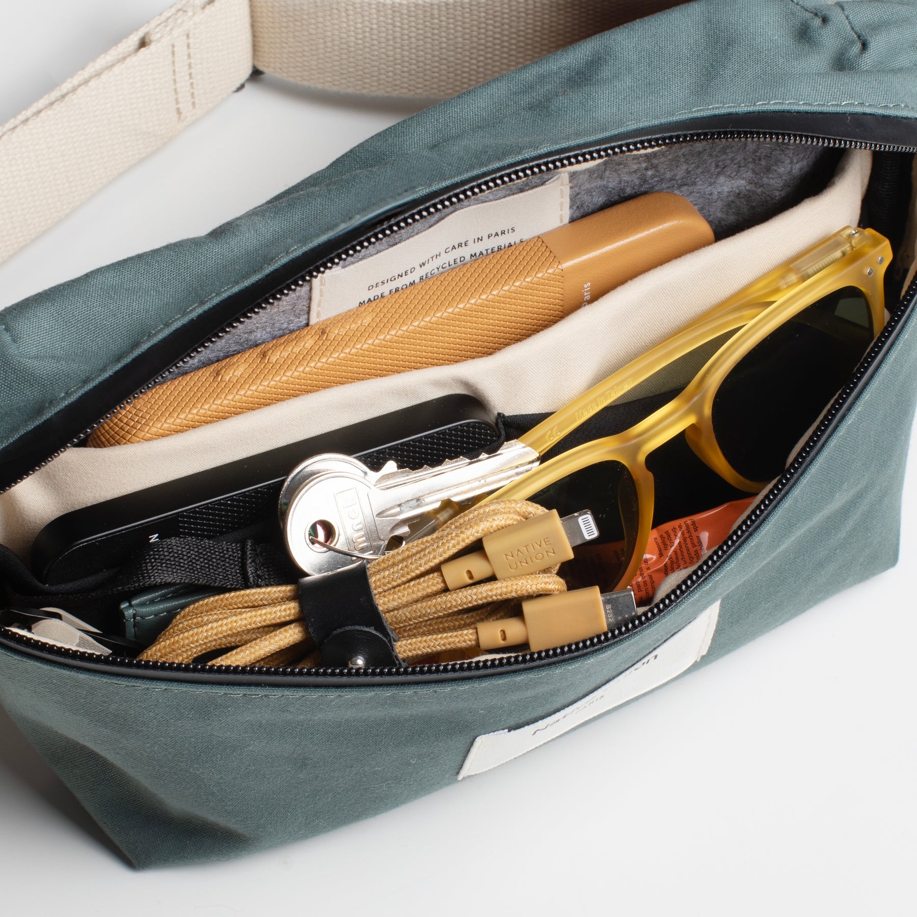 Native Union W.F.A Crossbody Pouch