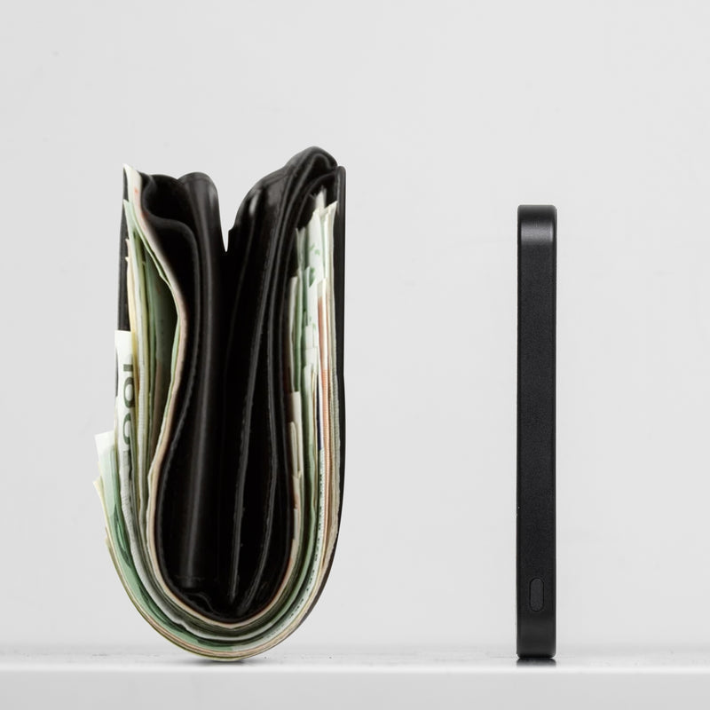 Native Union (Re)Classic Power Bank | Magnetic The slimmest 5000mAh power bank for an extra 100% charge