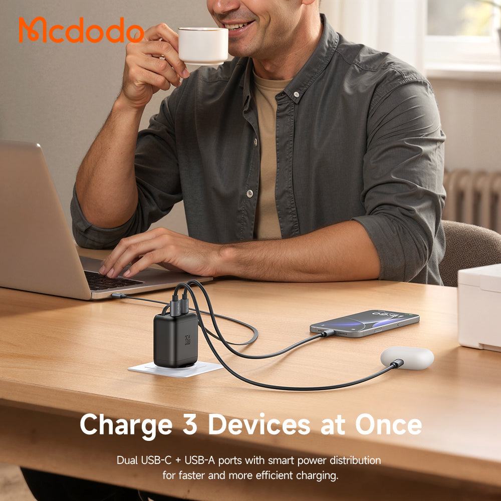 Mcdodo 35W 1C+1A GaN Charger Built-in 65cm retractable USB-C Cable(EU)