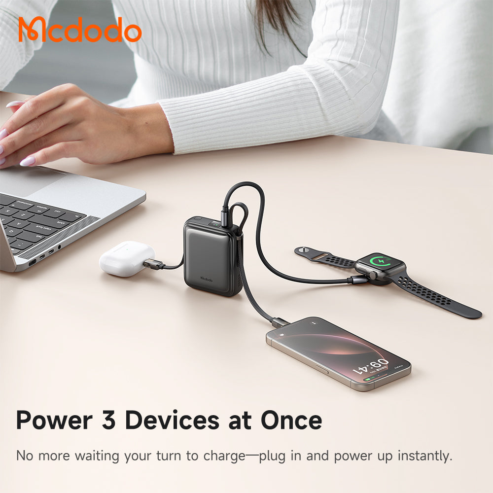 Mcdodo 22.5W Digital Display 10000mAh Mini Power Bank Built-in Cables(USB-C+Lightning)