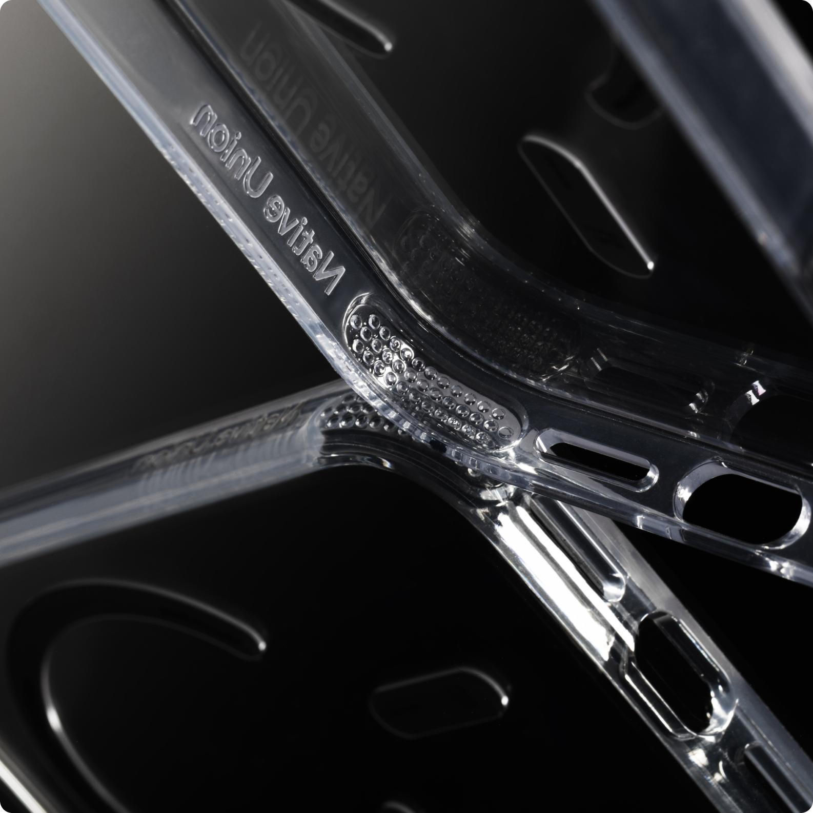 Native Union (Re) Clear Case for iPhone 18 Pro The transparent recycled iPhone case with built-in magnets