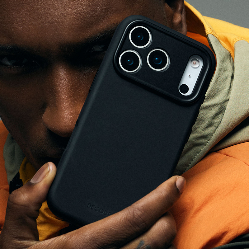 #color_Phantom Black