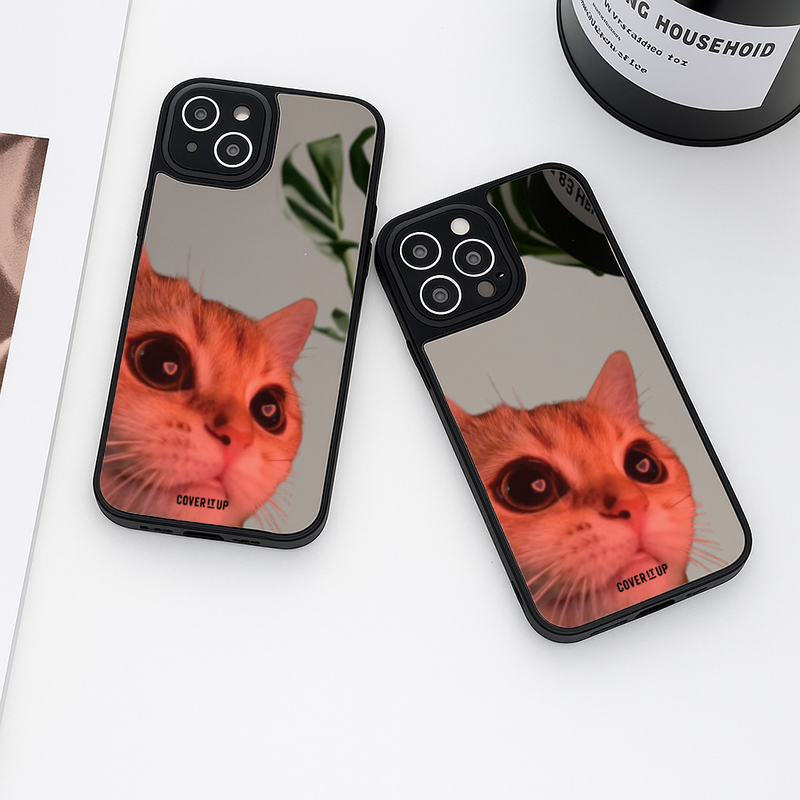 Heart-Eyes Kitty Mirror Phone Case