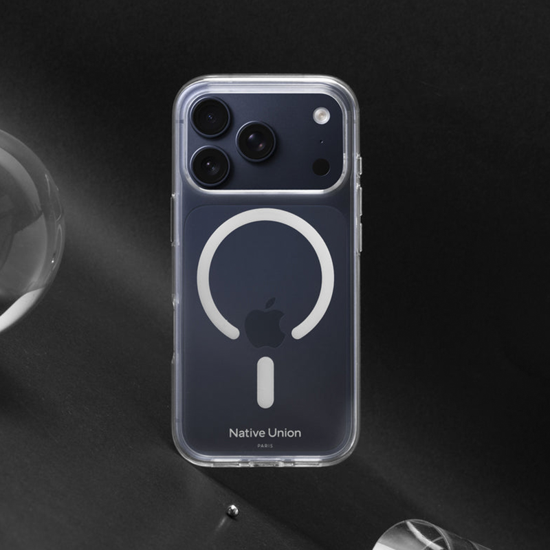 Native Union (Re) Clear Case for  iPhone 17 Pro The transparent recycled iPhone case with built-in magnets