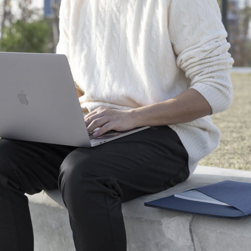 Native Union Stow Slim for MacBook Pro (15")